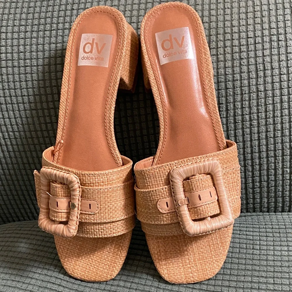 Tan New Dolce Vita Woven Slide Sandals Size 7.5